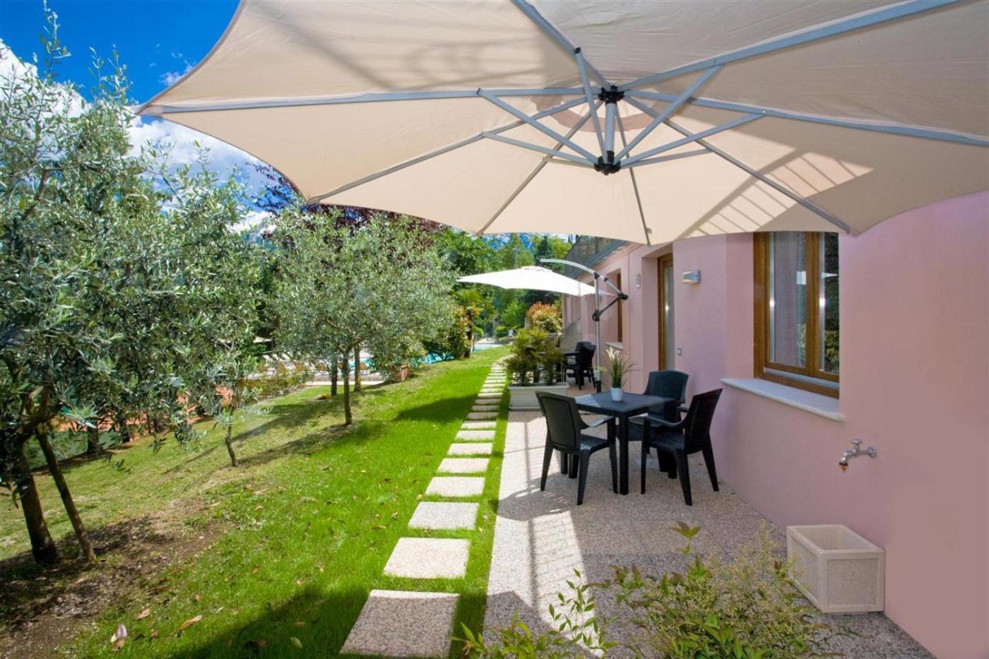 Residence Delle Rose Tremosine Exteriör bild
